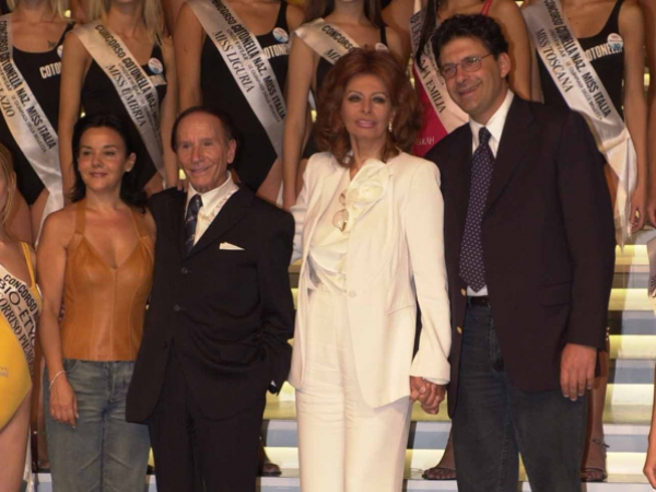 IL DOLORE DI MISS ITALIA PER LA MORTE DI FABRIZIO FRIZZI