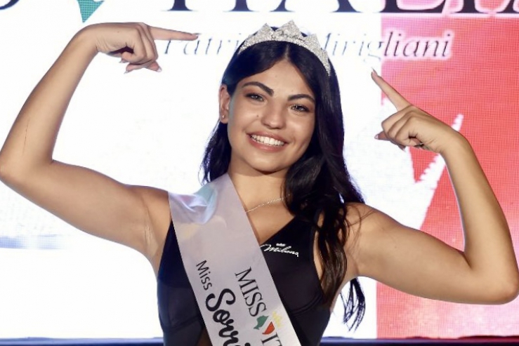 MARTINA GUIDA È MISS SORRISO CALABRIA 2022