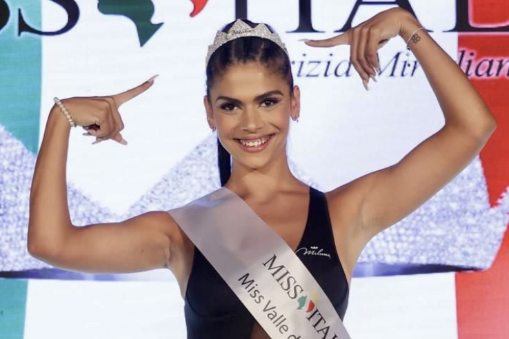 ZARI MASTRUZZO È MISS VALLE DELL’ESARO 2022