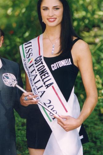 Daniela Ferolla - Miss Italia 2001